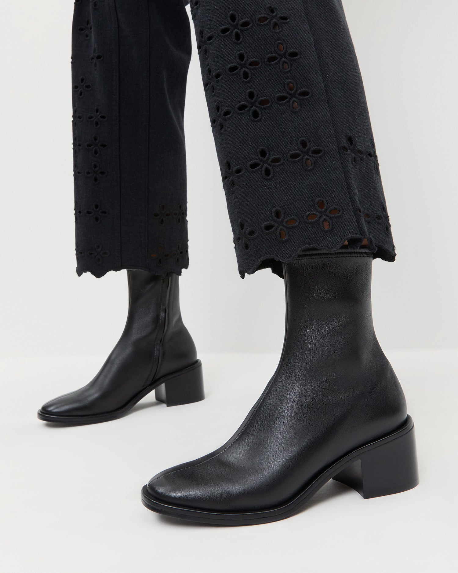 Roxy Black Leather Ankle Bootie