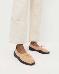 Raina Caramel/Black Mesh Flat