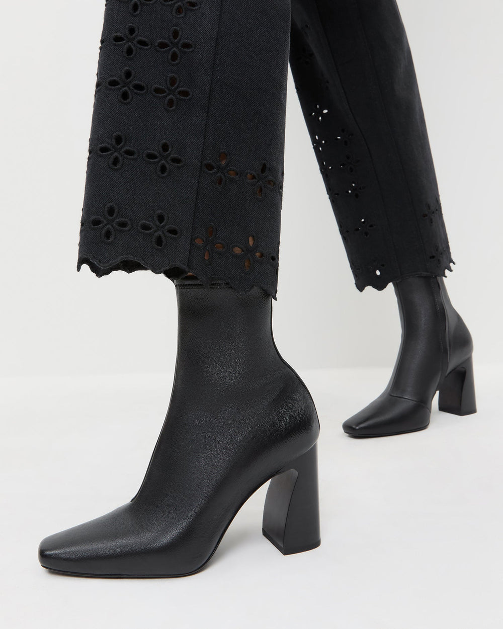 Chloe Black Leather Ankle Boot